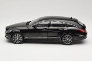 Mercedes CLS Shooting Brake X218 Obsidian Black Norev 1:18 B66960115 Metāls — attēls 4 no 8