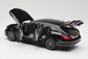 Mercedes CLS Shooting Brake X218 Obsidian Black Norev 1:18 B66960115 Metāls — attēls 5 no 8