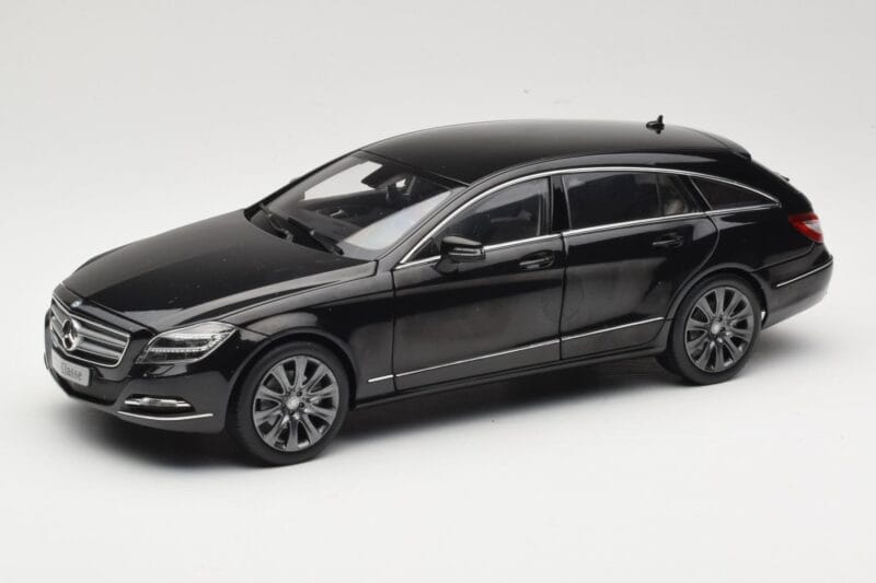 Mercedes CLS Shooting Brake X218 Obsidian Black Norev 1:18 B66960115 Metāls