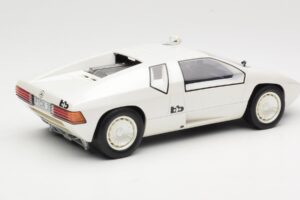 Mercedes CW311 White Metallic BoS Models 1:18 BOS198 Sveķi — attēls 2 no 6