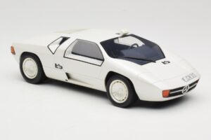 Mercedes CW311 White Metallic BoS Models 1:18 BOS198 Sveķi — attēls 4 no 6