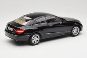 Mercedes E-Class Coupe C207 Obsidian Black Metallic Norev 1:18 B66962418 Metāls — attēls 3 no 8