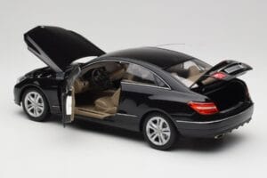 Mercedes E-Class Coupe C207 Obsidian Black Metallic Norev 1:18 B66962418 Metāls — attēls 5 no 8