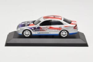 Mercedes E-Class W211 #11 Bluetec Paris-Beijing 2006 Minichamps 1:43 B66962267-R Metāls