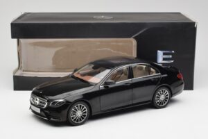 Mercedes E-Class W213 Obsidian Melns iScale 1:18 B66960380 Metāls — attēls 8 no 8