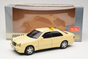 Mercedes E320 W210 Taxi Sun Star 1:18 1160 Metāls — attēls 8 no 8