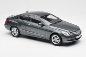 Mercedes E500 C207 Coupe Tenoric Pelēks Norev 1:18 183540 Metāls — attēls 6 no 8