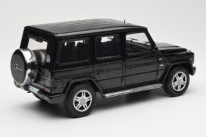 Mercedes G 500 W463 Melns Dealer Edition AUTOart 1:18 B66962143 Metāls — attēls 3 no 8