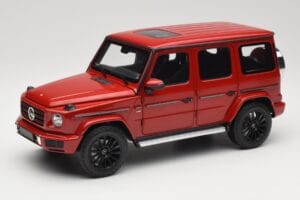 Mercedes G 500 W463 Sarkans Minichamps 1:18 110037101 Metāls