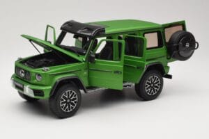 Mercedes G 63 AMG 4x4 Squared Green Hell Magno Almost Real 1:18 820821 Metāls — attēls 2 no 8