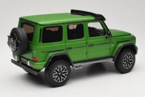Mercedes G 63 AMG 4x4 Squared Green Hell Magno Almost Real 1:18 820821 Metāls — attēls 3 no 8