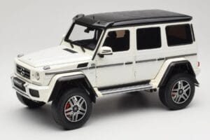 Mercedes G 63 AMG 4x4 Squared Polar White Almost Real 1:18 820203 Metāls