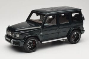 Mercedes G 63 AMG W463 Green Metallic Minichamps 1:18 110037066 Metāls