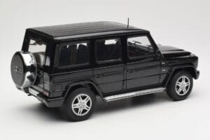 Mercedes G-Class G 500 W463 Smaragd Black Metallic AUTOart 1:18 76101 Metāls — attēls 3 no 8