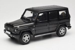 Mercedes G-Class G 500 W463 Smaragd Black Metallic AUTOart 1:18 76101 Metāls