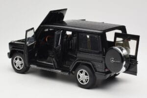 Mercedes G-Class G 500 W463 Smaragd Black Metallic AUTOart 1:18 76101 Metāls — attēls 5 no 8