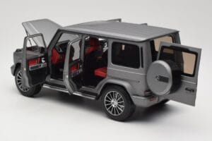 Mercedes G-Class G500 W463A Designo Platinum Magno Minichamps 1:18 B66960811 Metāls — attēls 5 no 8