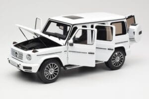 Mercedes G-Class G 500 W463A Diamond White Metallic Minichamps 1:18 113037111 Metāls — attēls 2 no 8