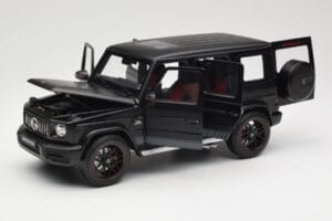 Mercedes G-Class G63 AMG W463A Matt Black Minichamps 1:18 110037064 Metāls — attēls 2 no 8