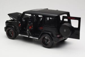 Mercedes G-Class G63 AMG W463A Matt Black Minichamps 1:18 110037064 Metāls — attēls 5 no 8