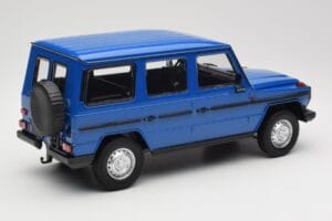 Mercedes G-Class W460 LWB Tumši Zils Minichamps 1:18 155038100 Metāls — attēls 2 no 6