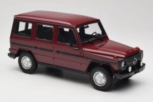 Mercedes G-Class W460 LWB Tumši Sarkans Minichamps 1:18 155038102 Metāls — attēls 4 no 6