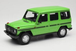 Mercedes G-Class W460 LWB Zaļš Minichamps 1:18 155038101 Metāls