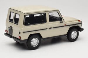 Mercedes G-Class W460 SWB Grey Metallic Minichamps 1:18 155038004 Metāls — attēls 2 no 6