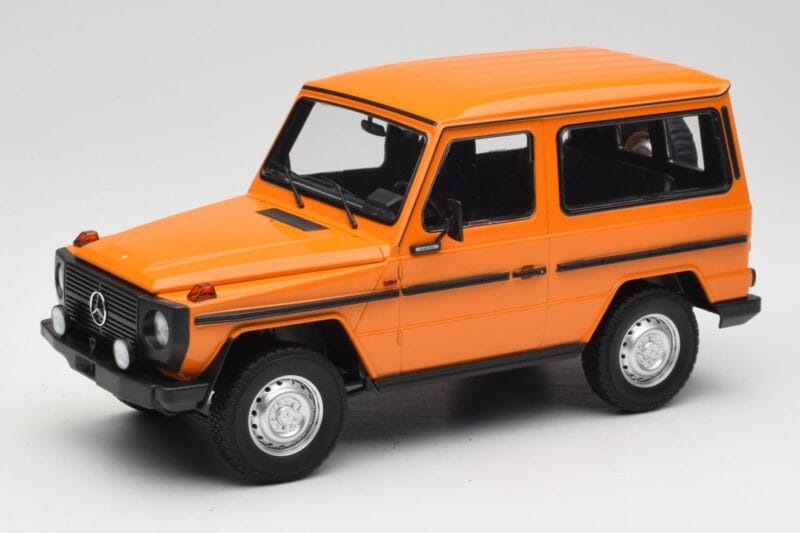 Mercedes G-Class W460 SWB Oranžs Minichamps 1:18 155038000 Metāls