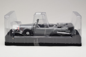 Mercedes G4 6-Wheels Melns With Figures Signature Models 1:18 38202 Metāls — attēls 2 no 3