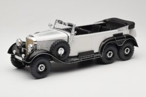 Mercedes G4 W31 Balts MCG 1:18 MCG18208 Metāls