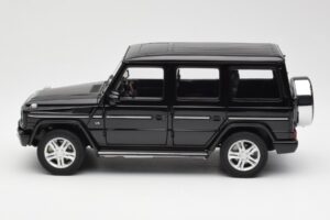 Mercedes G500 W463 Melns AUTOart 1:18 76216 Metāls — attēls 4 no 8