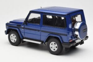 Mercedes G500 W463 SWB Zils AUTOart 1:18 76114 Metāls — attēls 7 no 8