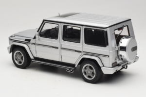 Mercedes G55 AMG W463 Sudrabs AUTOart 1:18 76247 Metāls — attēls 7 no 8