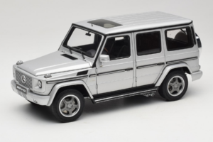 Mercedes G55 AMG W463 Sudrabs AUTOart 1:18 76247 Metāls