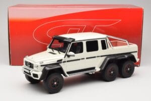 Mercedes AMG G63 6x6 W463 Balts GT Spirit 1:18 GT100 Sveķi — attēls 6 no 6