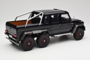 Mercedes AMG G63 W463 6x6 Gloss Melns AUTOart 1:18 76306 Kompozīts — attēls 3 no 8