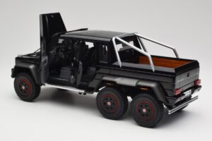Mercedes AMG G63 W463 6x6 Gloss Melns AUTOart 1:18 76306 Kompozīts — attēls 5 no 8