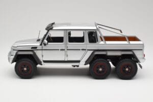 Mercedes AMG G63 W463 6x6 Iridium Sudrabs AUTOart 1:18 76301 Kompozīts — attēls 4 no 8