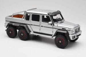 Mercedes AMG G63 W463 6x6 Iridium Sudrabs AUTOart 1:18 76301 Kompozīts — attēls 6 no 8