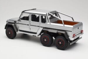 Mercedes AMG G63 W463 6x6 Iridium Sudrabs AUTOart 1:18 76301 Kompozīts — attēls 7 no 8