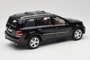 Mercedes GL X164 Obsidian Black Minichamps 1:18 B66962334 Metāls — attēls 3 no 8