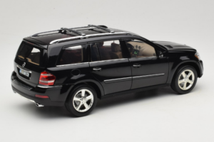 Mercedes GL X164 Tanzanite Blue Minichamps 1:18 B66962335 Metāls — attēls 3 no 8