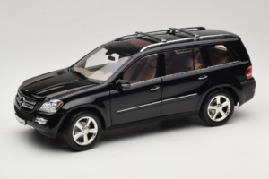 Mercedes GL X164 Tanzanite Blue Minichamps 1:18 B66962335 Metāls