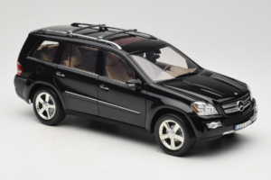 Mercedes GL X164 Tanzanite Blue Minichamps 1:18 B66962335 Metāls — attēls 6 no 8