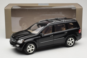 Mercedes GL X164 Tanzanite Blue Minichamps 1:18 B66962335 Metāls — attēls 8 no 8