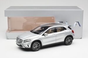 Mercedes GLA X156 Polar Sudrabs Metaliks Norev 1:18 B66960267 Metāls — attēls 8 no 8