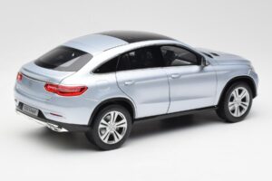 Mercedes GLE Coupe C292 Diamond Sudrabs Norev 1:18 B66960358 Metāls — attēls 3 no 8