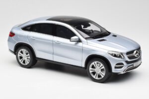 Mercedes GLE Coupe C292 Diamond Sudrabs Norev 1:18 B66960358 Metāls — attēls 6 no 8