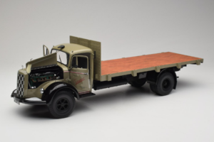 Mercedes L6600 Rungewagen Pelēks Melns Minichamps 1:18 109031050-R1 Metāls — attēls 2 no 9